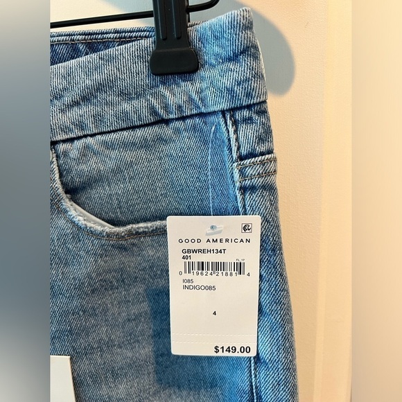 Good American Good Boy Wide Release Hem Jeans in INDIG0085 - Picture 4 of 14
